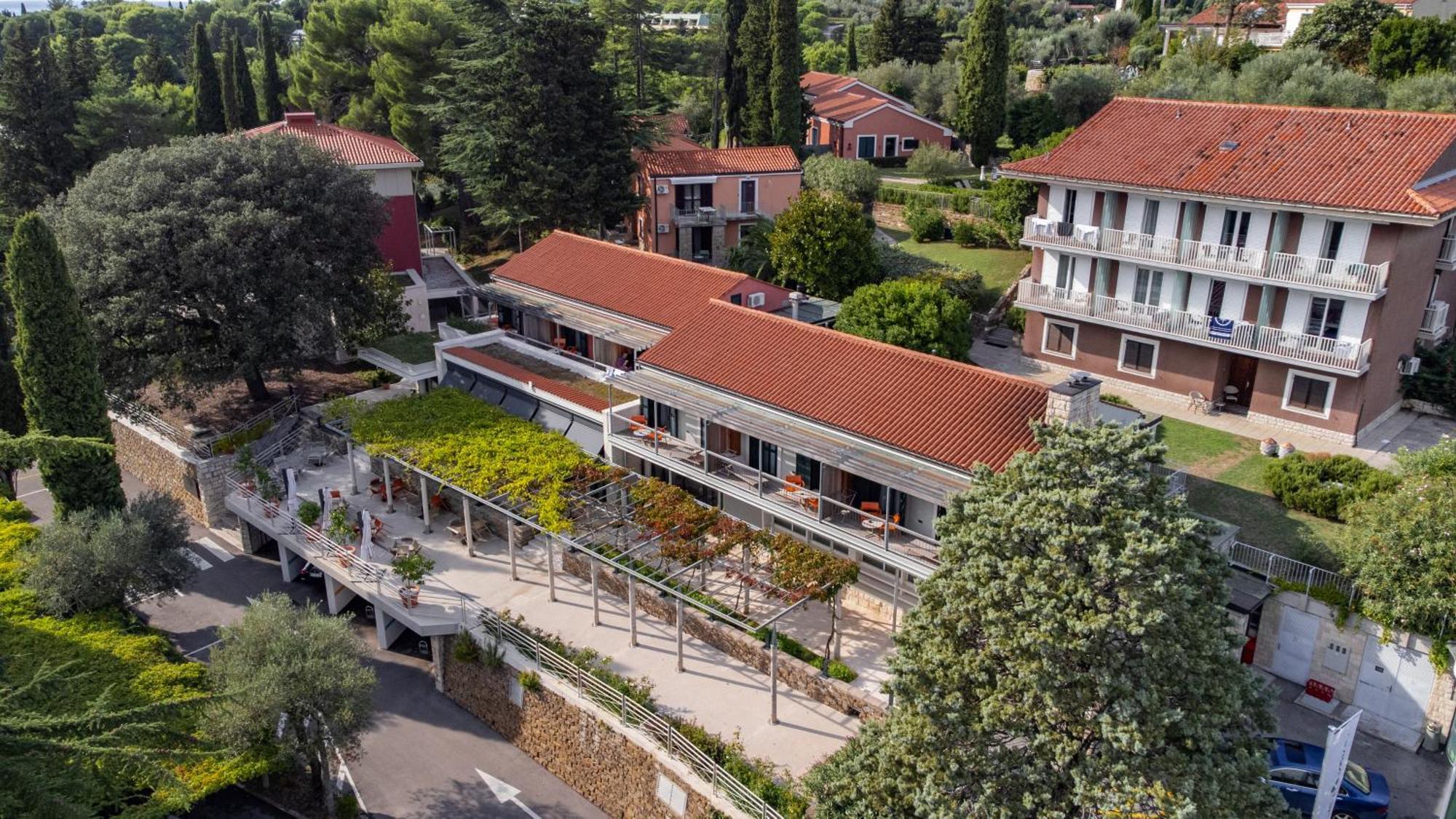 Hotel Laguna Deluxe - Terme Krka 스트루냔 외부 사진